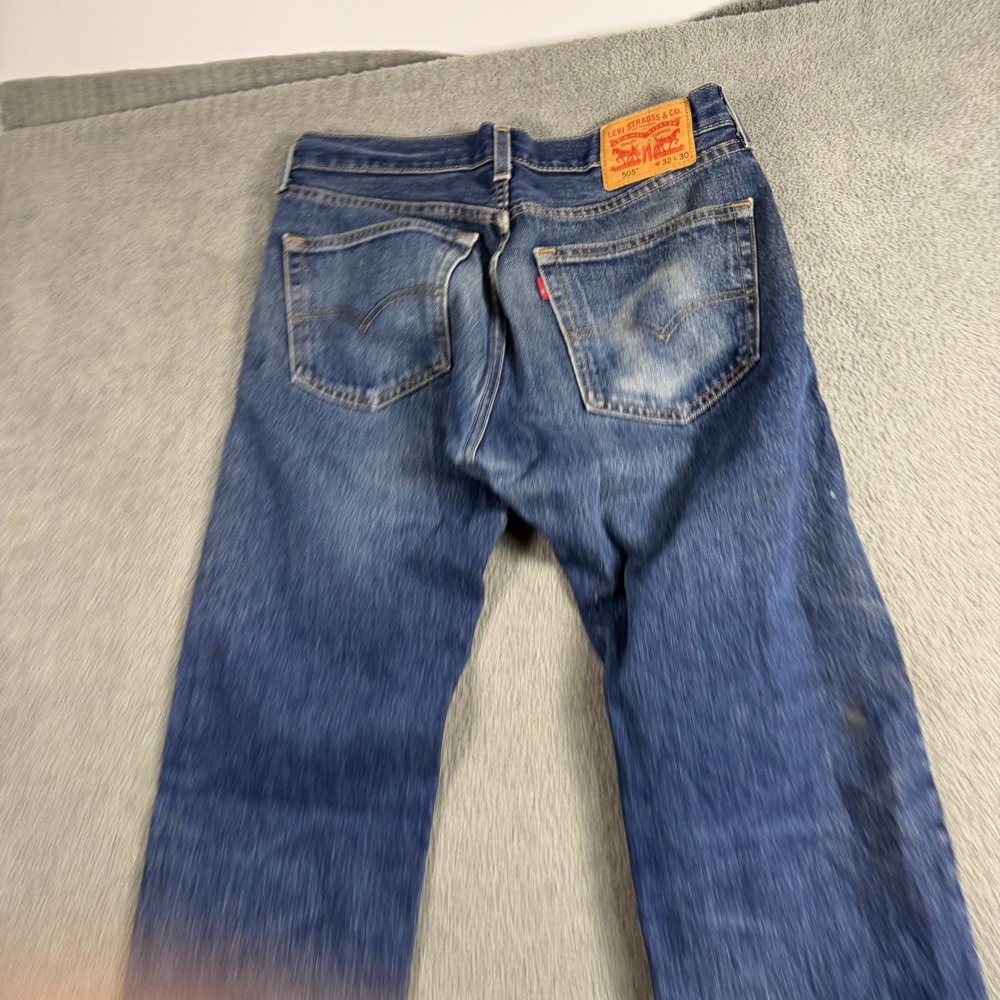 Levis 505 Regular Fit Straight Leg Jeans Mens 32x30 Medium Wash Blue Denim